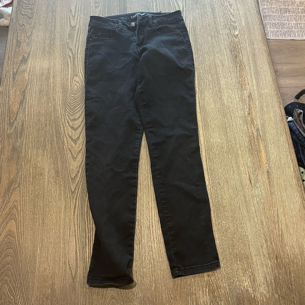 Fade To Blue Straight Jeans Mid Rise Denim Stretch Dark Wash Black Size 6